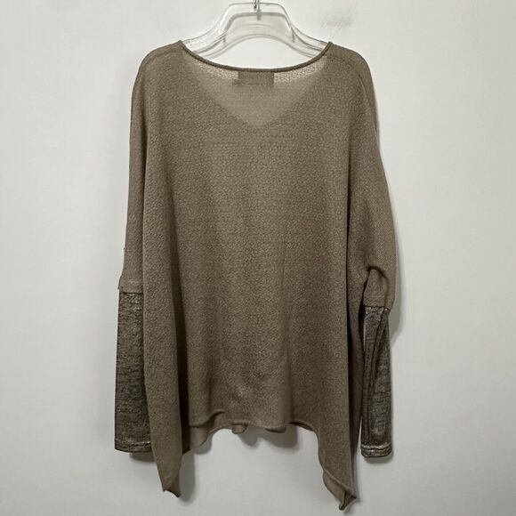 Abi Ferrin Sweater Knit Top S Tan Gold Shimmer Sleeve V Neck Shark Bite Hem Thin - Picture 12 of 12